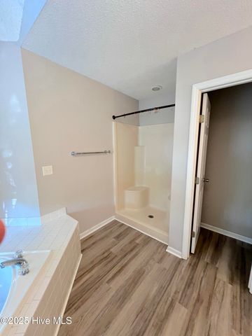 3300 Mulberry Lane H, Greenville, NC 27858