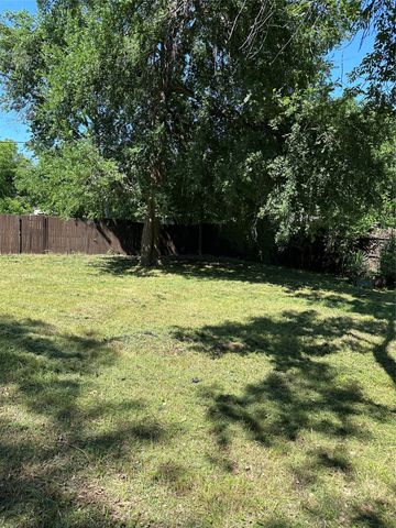 4824 Grove Street, North Richland Hills, TX 76180