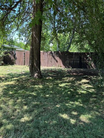 4824 Grove Street, North Richland Hills, TX 76180
