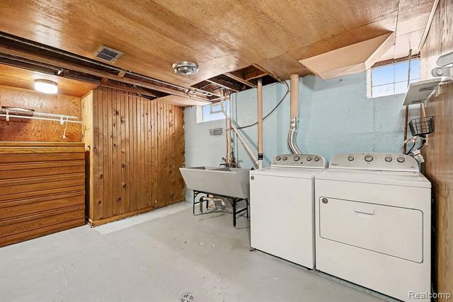 163 Chippewa Avenue, Royal Oak, MI 48073