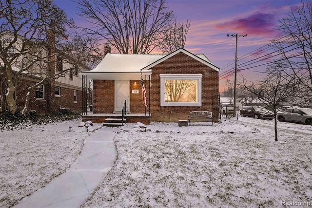 163 Chippewa Avenue, Royal Oak, MI 48073