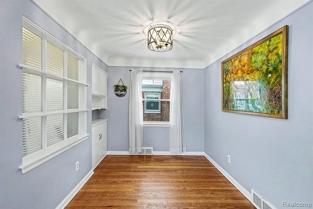 163 Chippewa Avenue, Royal Oak, MI 48073