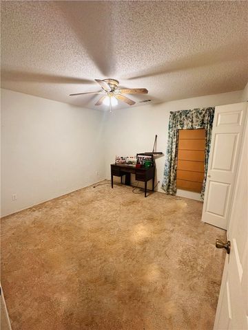 903 Acorn Street, Huntsville, AR 72740