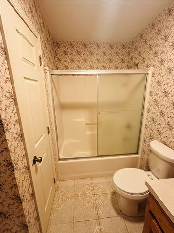903 Acorn Street, Huntsville, AR 72740
