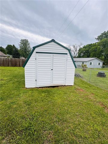 903 Acorn Street, Huntsville, AR 72740