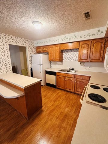 903 Acorn Street, Huntsville, AR 72740