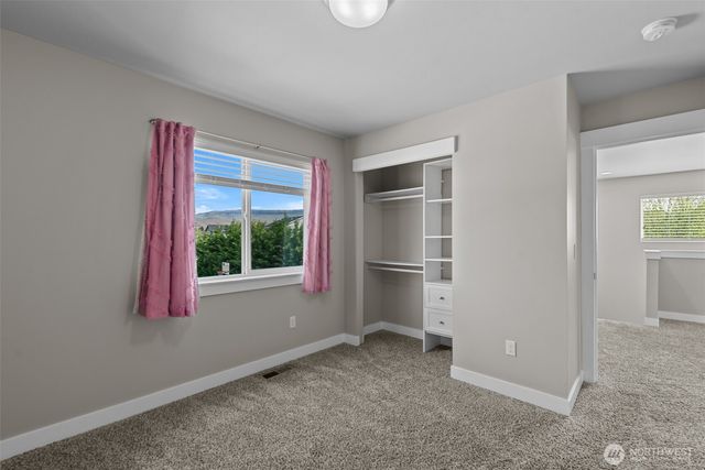 2250 SE Treat Street, East Wenatchee, WA 98802