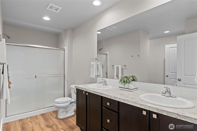 2250 SE Treat Street, East Wenatchee, WA 98802