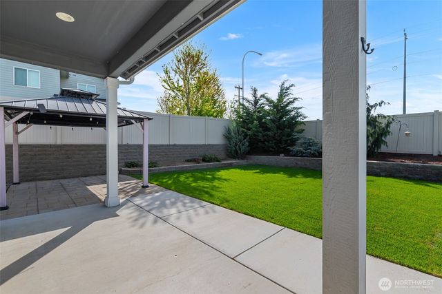 2250 SE Treat Street, East Wenatchee, WA 98802