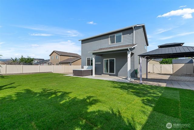 2250 SE Treat Street, East Wenatchee, WA 98802