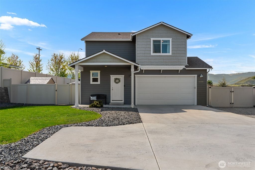 2250 SE Treat Street, East Wenatchee, WA 98802