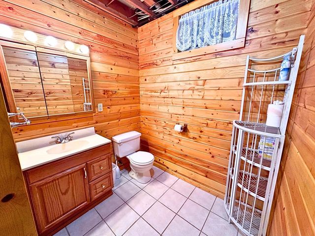 N13038 HICKS LANDING ROAD, Fifield, WI 54524