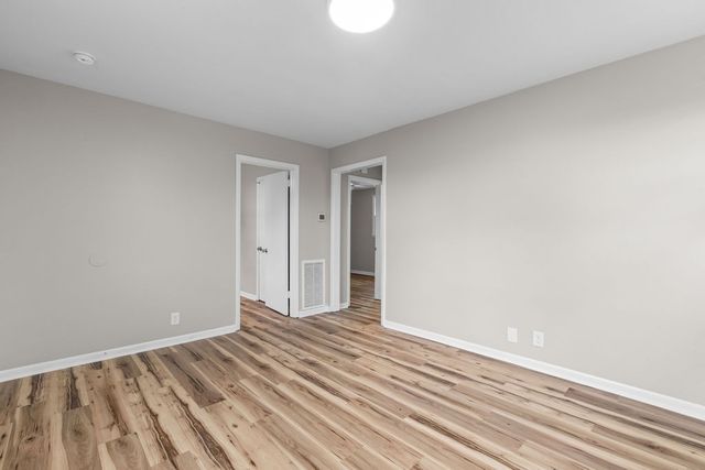 895 W Sharpe Ave, Nashville, TN 37206