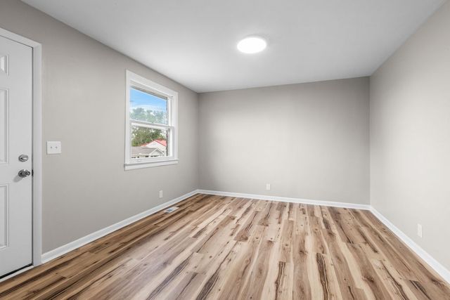 895 W Sharpe Ave, Nashville, TN 37206