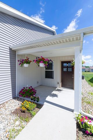 1633 Clover Creek Lane, Goshen, IN 46526