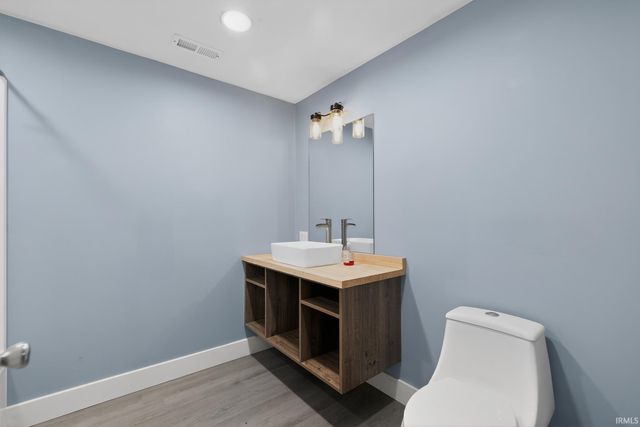 1633 Clover Creek Lane, Goshen, IN 46526