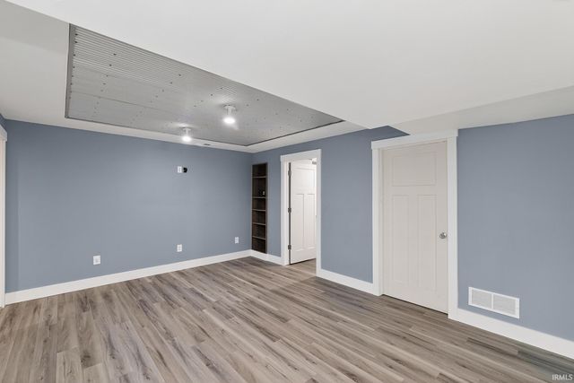 1633 Clover Creek Lane, Goshen, IN 46526