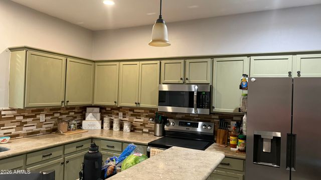 104 W PUEBLO Avenue, Phoenix, AZ 85041