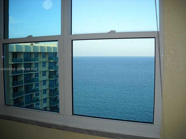 2501 S OCEAN DR PH23, Hollywood, FL 33019