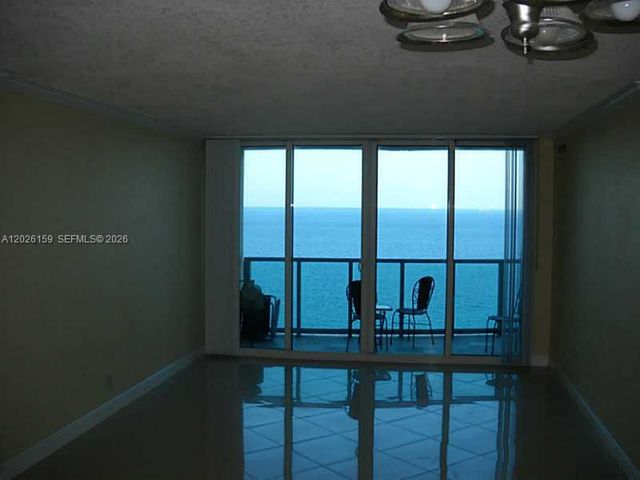 2501 S OCEAN DR PH23, Hollywood, FL 33019