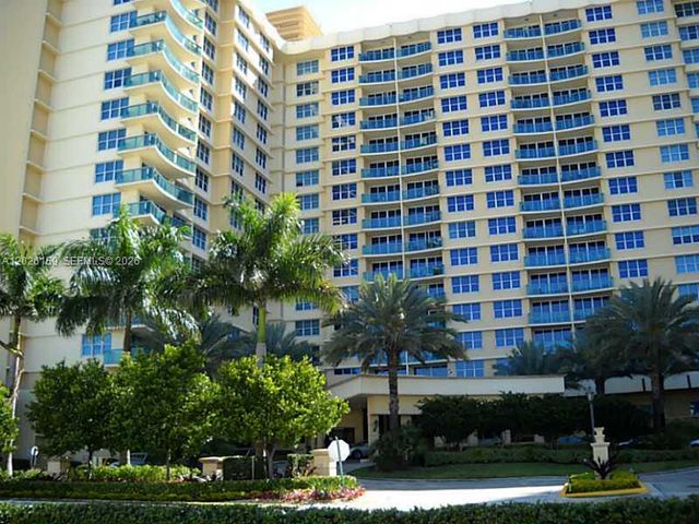 2501 S OCEAN DR PH23, Hollywood, FL 33019