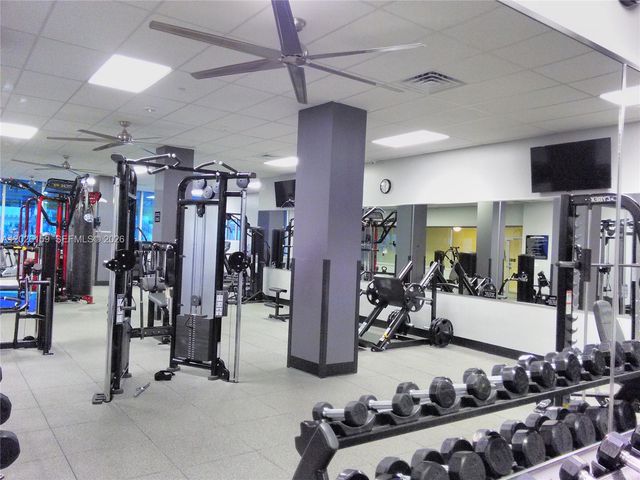 2501 S OCEAN DR PH23, Hollywood, FL 33019