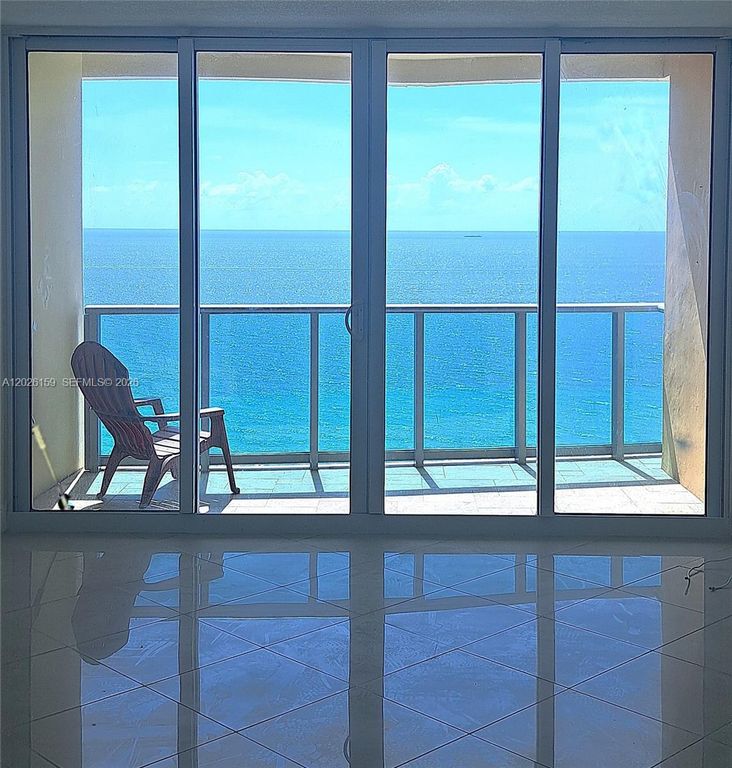 2501 S OCEAN DR PH23, Hollywood, FL 33019