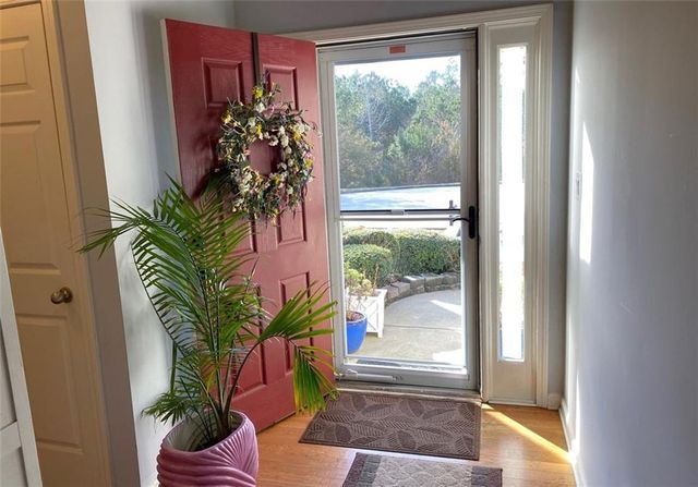 107 Logan Creek Court, Dallas, GA 30132