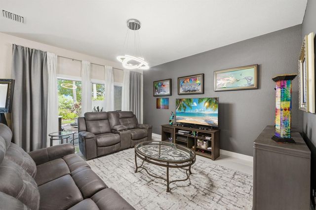 5673 NW 117th Avenue, Coral Springs, FL 33076
