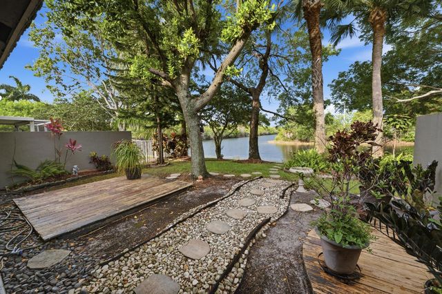 5673 NW 117th Avenue, Coral Springs, FL 33076