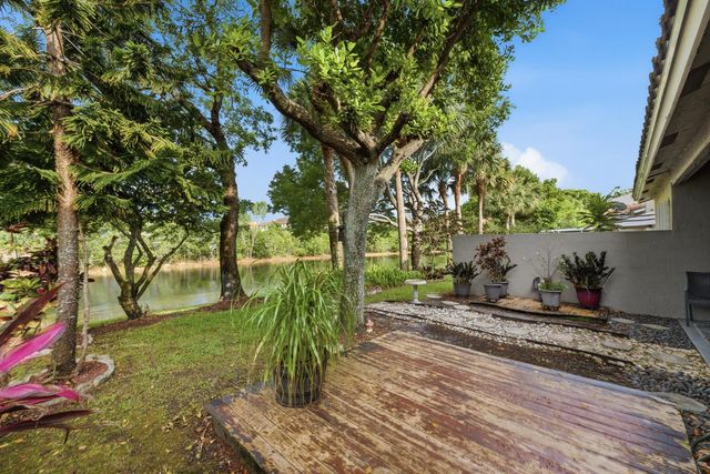 5673 NW 117th Avenue, Coral Springs, FL 33076