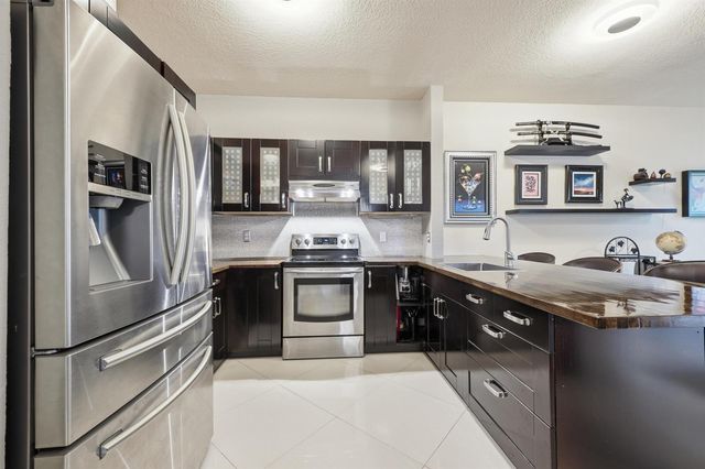 5673 NW 117th Avenue, Coral Springs, FL 33076