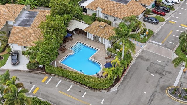 5673 NW 117th Avenue, Coral Springs, FL 33076