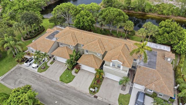 5673 NW 117th Avenue, Coral Springs, FL 33076