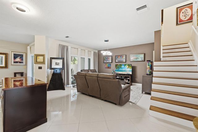 5673 NW 117th Avenue, Coral Springs, FL 33076