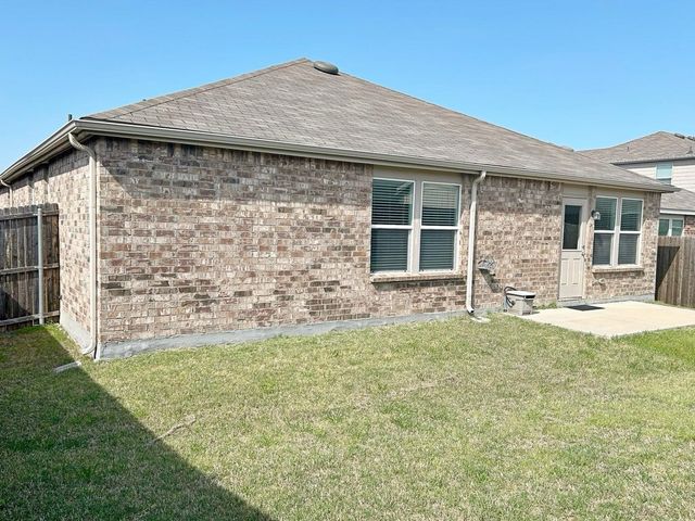 3104 Manuel Creek Drive, Little Elm, TX 75068