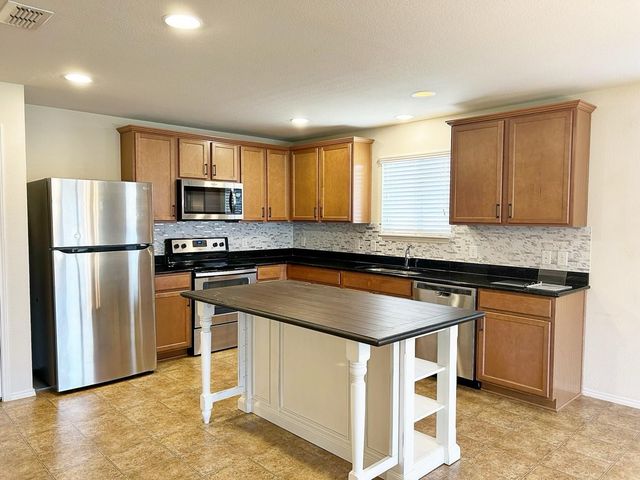 3104 Manuel Creek Drive, Little Elm, TX 75068