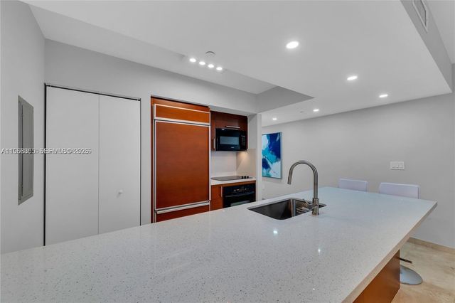 1830 S Ocean 3510, Hallandale Beach, FL 33009