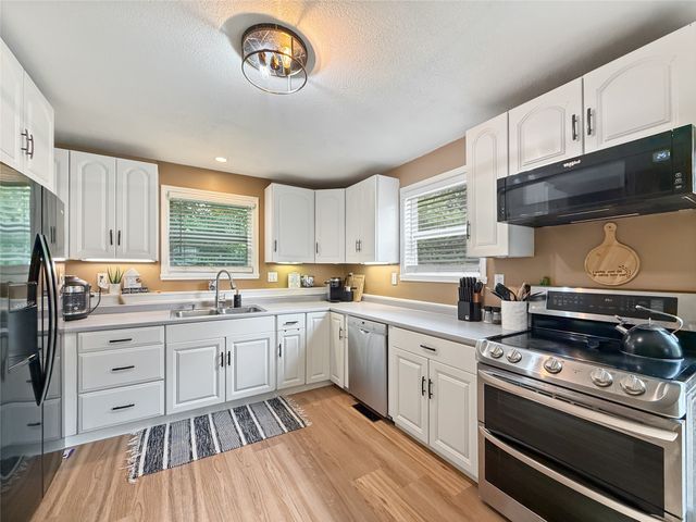 8517 MEADVILLE Road, Girard, PA 16417