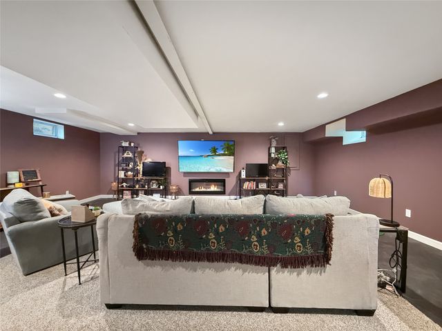 8517 MEADVILLE Road, Girard, PA 16417