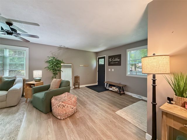 8517 MEADVILLE Road, Girard, PA 16417