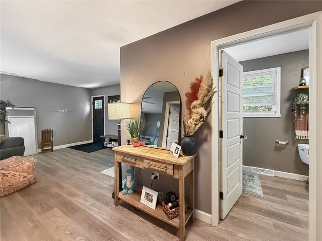 8517 MEADVILLE Road, Girard, PA 16417