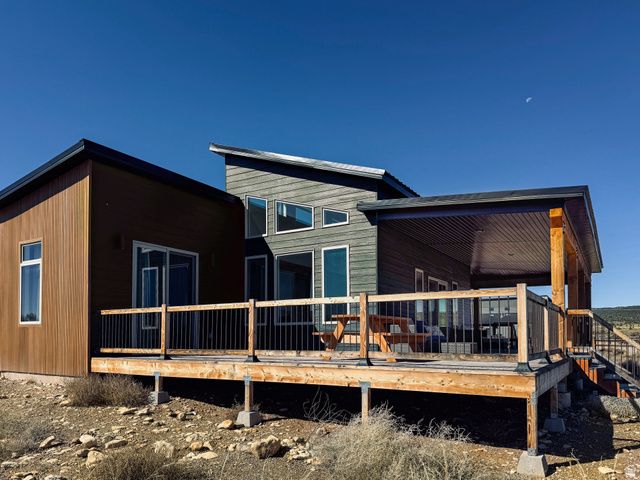 152 W BRYCE GATE CIR, Hatch, UT 84735