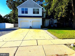 21 ASHLAND AVE, Sicklerville, NJ 08081