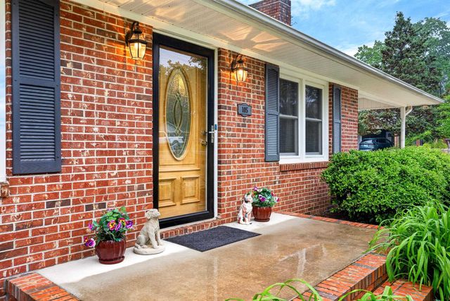 105 Skyuka Circle Road, Landrum, SC 29356