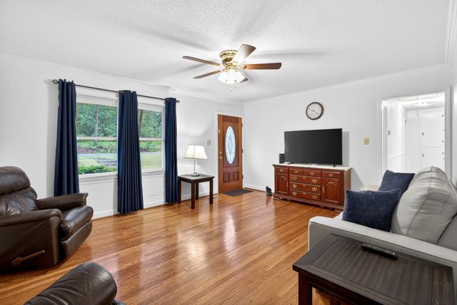 105 Skyuka Circle Road, Landrum, SC 29356
