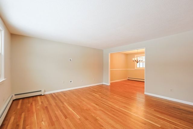 22 Greenview Drive, Holliston, MA 01746