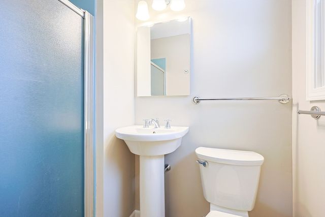 22 Greenview Drive, Holliston, MA 01746