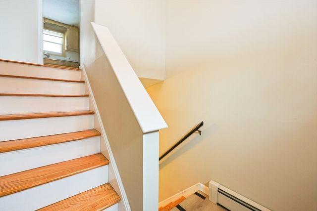 22 Greenview Drive, Holliston, MA 01746