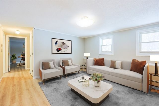 22 Greenview Drive, Holliston, MA 01746